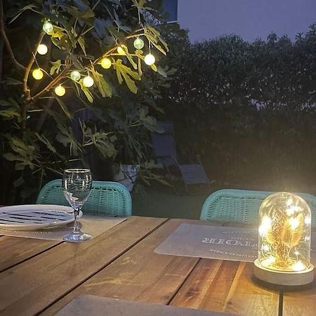 Tres Bel Appartement Contemporain Et Calme Fréjus Exteriér fotografie