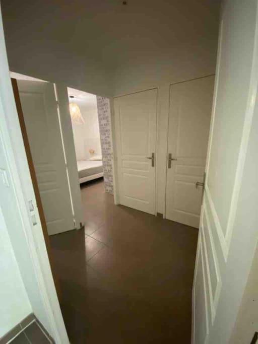 Tres Bel Appartement Contemporain Et Calme Fréjus Exteriér fotografie
